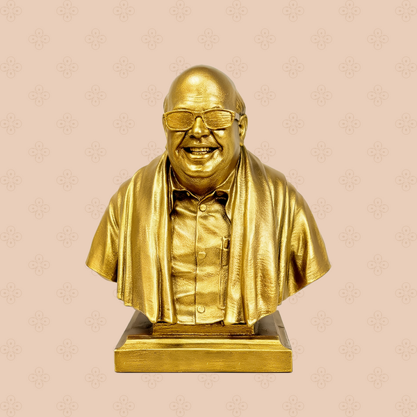 Kalaignar Sculpture